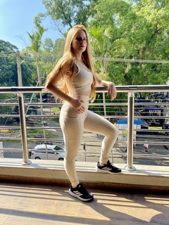 Conjunto Calça Poliamida Canelado na internet