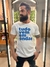 CAMISETA PLUS CARECA TUDO VEM EM ONDAS KING&JOE