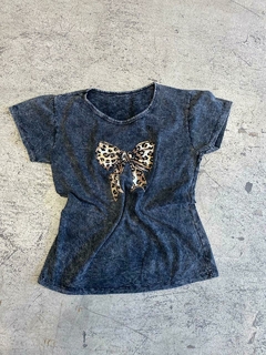 Remera batik moñito