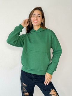 BUZO LISO CON CAPUCHA - tienda online