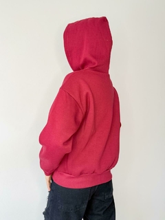 BUZO LISO CON CAPUCHA - tienda online