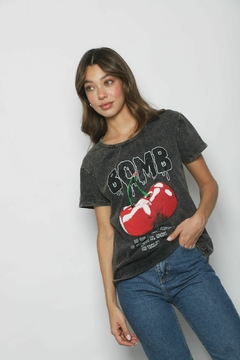Remera batik cherry bomb en internet