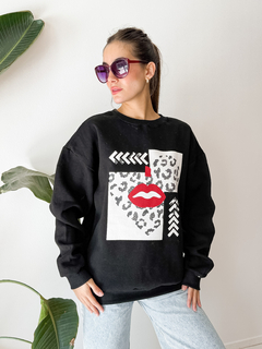 Buzo frizado corazón de beso - comprar online