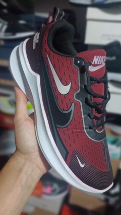 NIKE REFLEX
