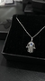 Colar Mão de Hamsa na internet