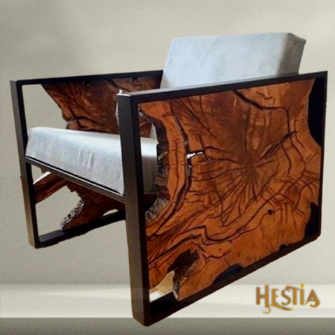 Sillón con tapizado blanco