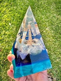 Pirâmide Orgonite Nossa Senhora De Aparecida P - comprar online