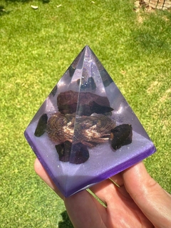 Pirâmide Orgonite P Purpurita - comprar online