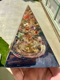 Pirâmide Orgonite Arvore Da Vida