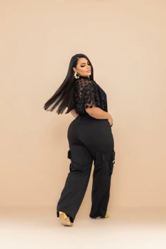 Calça Pantalona Plus Size em Neoprene com Bolsos Cargo – Conforto, Estilo e Versatilidade - Tamanho Único (46-52) - comprar online