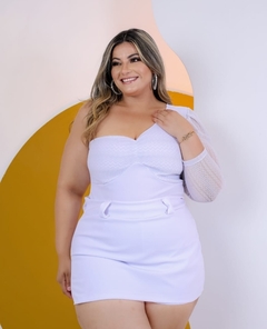 Conjunto de Short Saia e Cropped Manga Única em Neoprene Branco: Elegância e Versatilidade - Tamanho Único 46-52