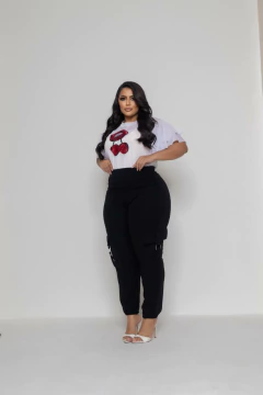 Calça Jogger em Neoprene com Bolsos Cargos - Tamanho Único (44-50) - comprar online
