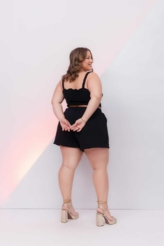 Conjunto de Short e Cropped em Crepe Duna Poá: Estilo e Conforto - Tamanho Único 46 ao 50 - Bela Senhoritta Moda Plus Size
