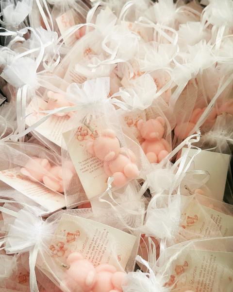 Velas de oso en bolsa organza y etiqueta DESDE $25