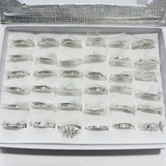 Anillo acero blanco surtido strass caja x36