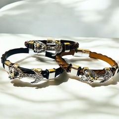 Pulsera cuerina leon magnética elegir color