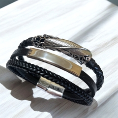 Pulsera cuerina magnética con pluma