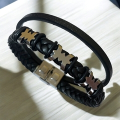 Pulsera cuerina con acero quirúrgico