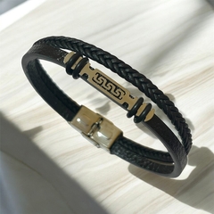 Pulsera cuerina con acero quirúrgico