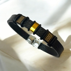 Pulsera cuerina con acero quirúrgico