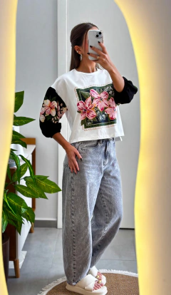T-shirt Manga Bufante Floresça Preto
