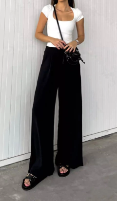 Blusa Helô Branca na internet