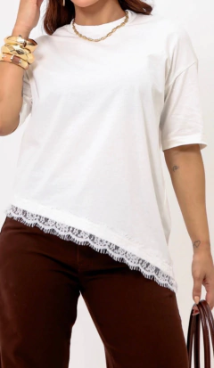 T-shirt Renda Branca - CLUBE AMMAN 
