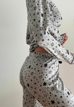 Pijama Estrella - Buzo y pantalón recto, de lanilla estampada en internet