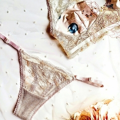 Conjunto Ludmila - Corpiño falso aro y tanga less regulable, en encaje y modal - comprar online