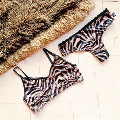 Conjunto Elina Animal Print - Corpiño y bombacha en microfibra CEBRA tostada - comprar online