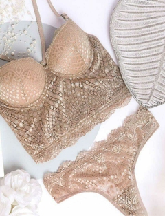 Conjunto Mayra - Corpiño taza push-up de cintura ancha y tanga less - comprar online