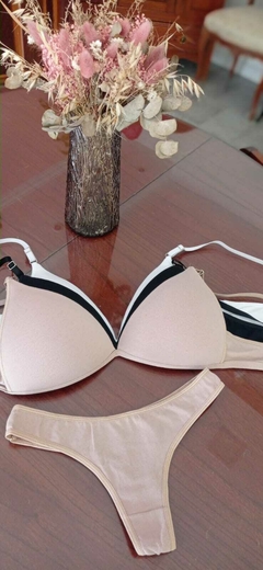 Conjunto de corpiño triángulo taza soft de algodón liso y colaless