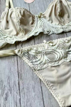 Conjunto Maite - En microfibra con arco y puntilla al medio y colaless