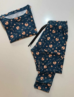 Pijama Juli Candado - De remera manga larga y pantalón largo tipo babucha, en modal soft. - comprar online