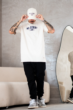 CAMISETA REGULAR MR BUNNY - KiTLon  OutLet