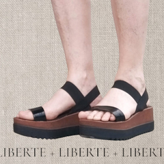 Sandalias con elásticos Liberte en internet