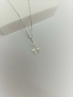 Colar com pingente casal de filhos na prata 925 (Ref.: 20240173) na internet