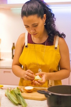 Avental Curto Amarelo Bolo de Milho na internet