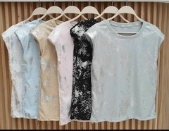 REMERA CON HOMBRERAS - comprar online