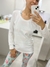 Remera Lola cuello R blanco - comprar online