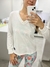 Remera Lola cuello V natural - comprar online