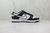 SB Dunk Low na internet