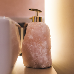 Saboneteira em quartzo rosa