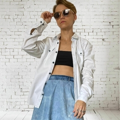 CAMISA JEANS BRANCO POOL - P na internet