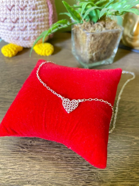 Colar de Prata 925 Coração Central Detalhado