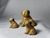 Trio cachorro marrom mini na internet