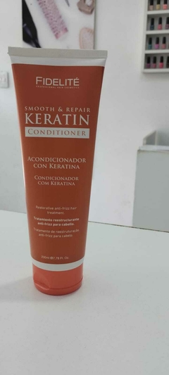 Acondicionador de keratina fidelite x 230ml
