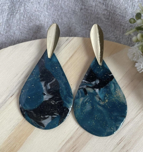 BRINCO LAURA MESCLA PRETO E VERDE