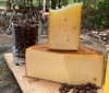 QUEIJO PARMESÃO CURADO COM CAFÉ