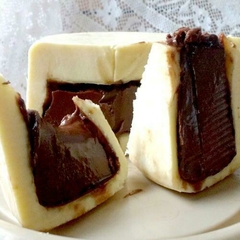 Queijo trufado com Avelã Artesanal